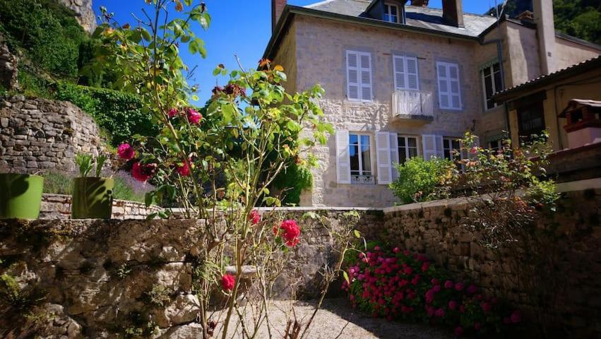 Bed and Breakfast Au fil de l'eau à Cerdon  Extérieur photo